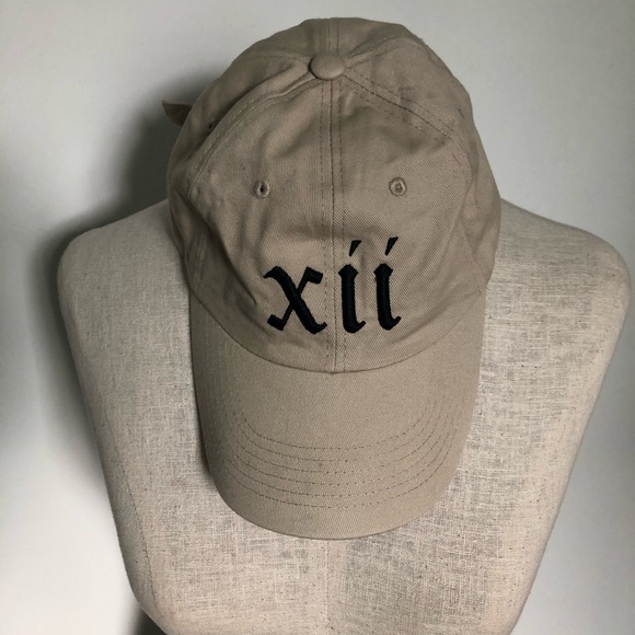 Twelve Conference Hat with Tiger - Picture 1 of 5